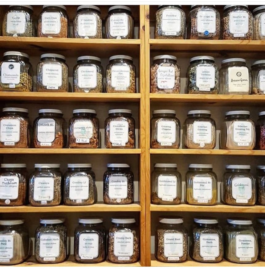 Loose leaf tea selection, image credit: Girl Go Green