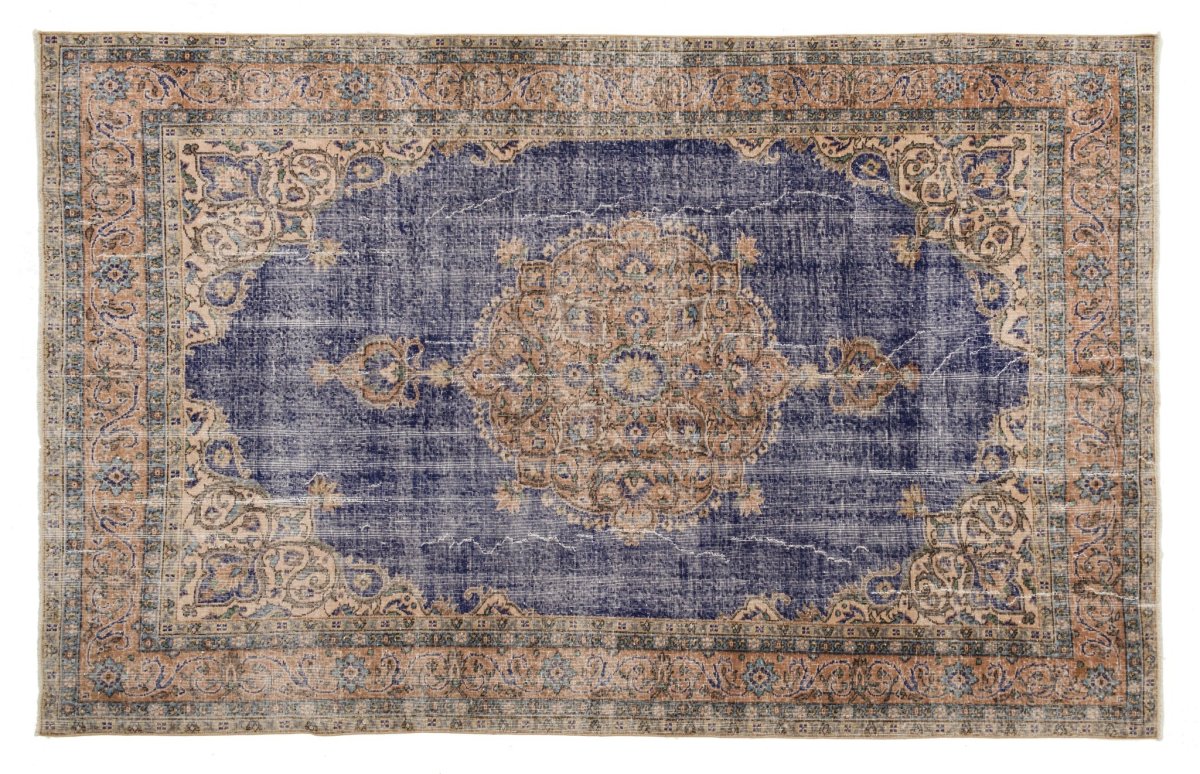 Similar to Tiffany's rug: Ughetta